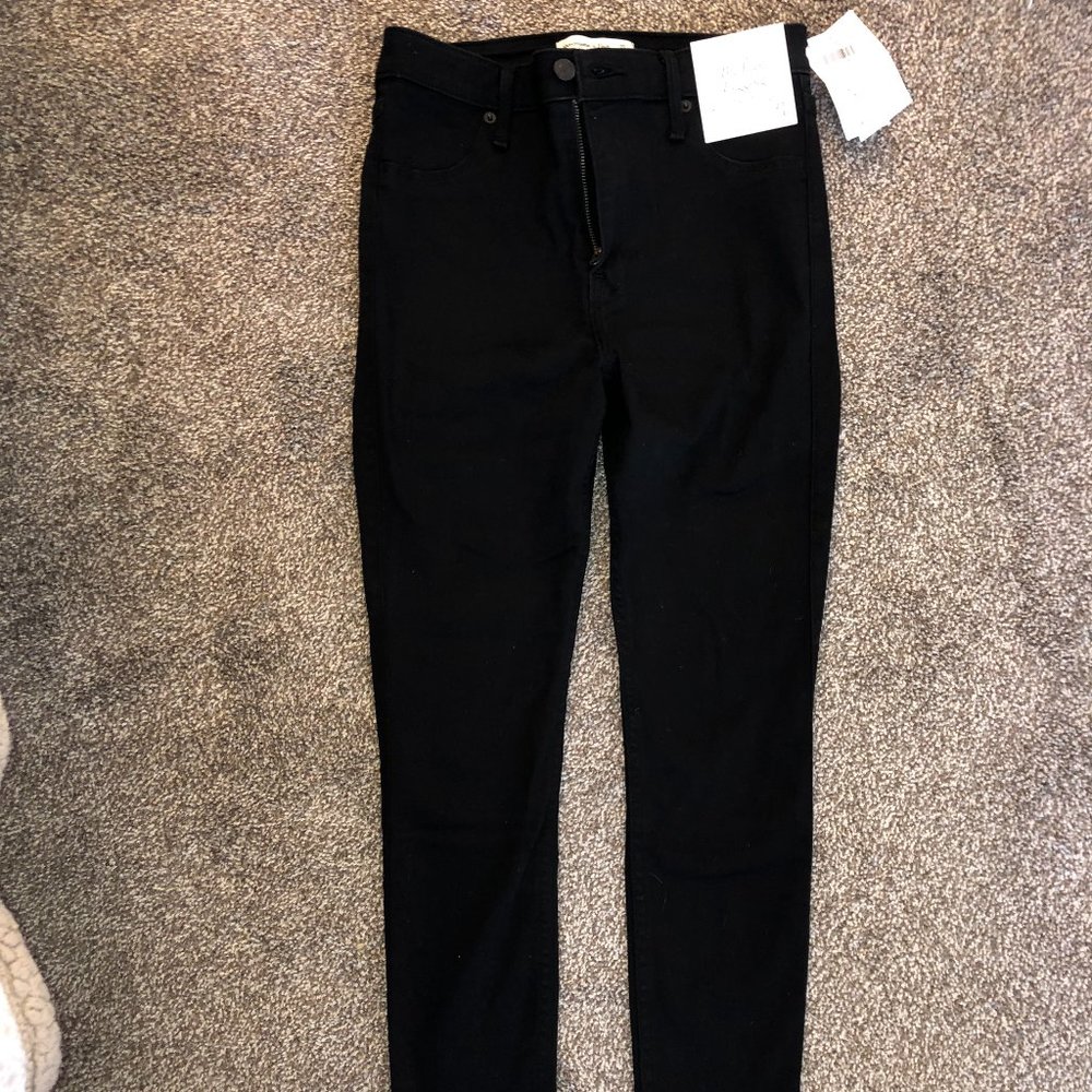 NWT Abercrombie Black High RiseJean Leggings Size 4 Extra Short